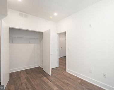 2623 Christian Street - Photo Thumbnail 6