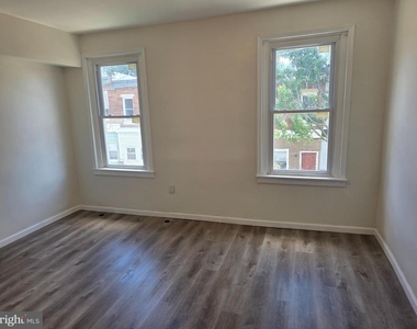 1712 N Lindenwood Street - Photo Thumbnail 11