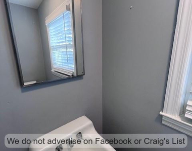 600 Glenville Avenue - Photo Thumbnail 7