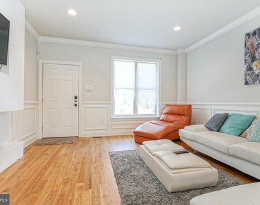 2332 Ellsworth Street - Photo Thumbnail 2