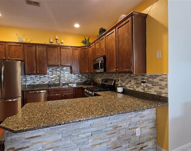 127 Nandina Court - Photo Thumbnail 13