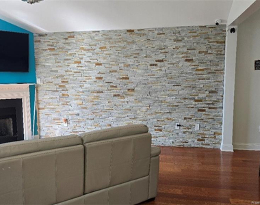 127 Nandina Court - Photo Thumbnail 5