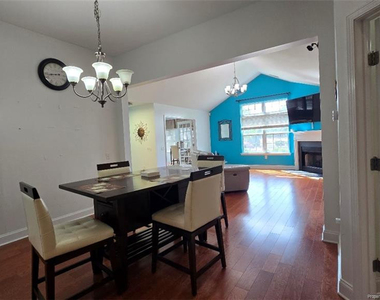 127 Nandina Court - Photo Thumbnail 34