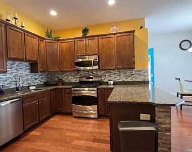 127 Nandina Court - Photo Thumbnail 15