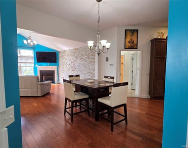 127 Nandina Court - Photo Thumbnail 19