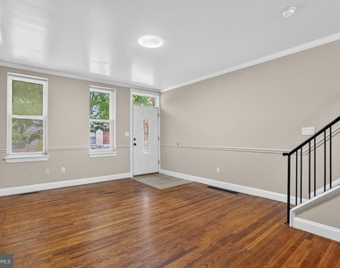 1953 E Stella Street - Photo Thumbnail 2