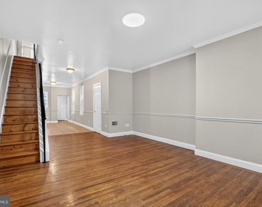 1953 E Stella Street - Photo Thumbnail 4