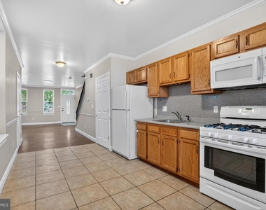 1953 E Stella Street - Photo Thumbnail 9