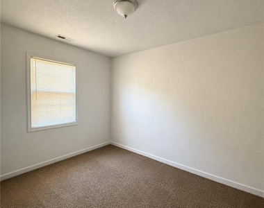 278 Crabapple Circle - Photo Thumbnail 4