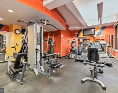1500 Chestnut Street - Photo Thumbnail 20