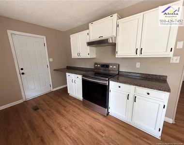 7313 Ryan Street - Photo Thumbnail 12
