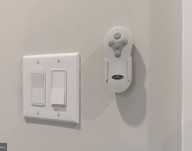 138 W Huntingdon Street - Photo Thumbnail 17