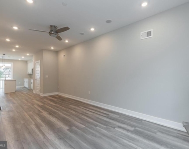 138 W Huntingdon Street - Photo Thumbnail 5