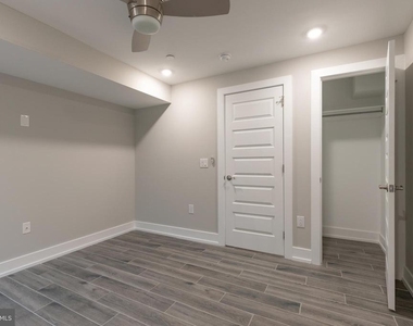 138 W Huntingdon Street - Photo Thumbnail 16