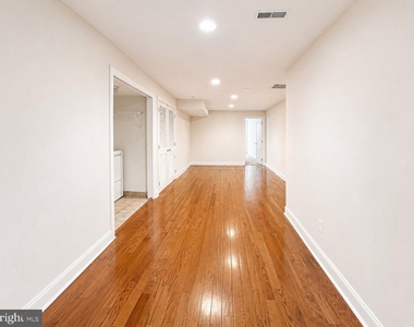 1804 N 16th Street - Photo Thumbnail 5
