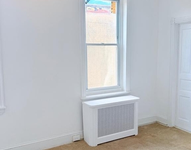 3737 N 6th Street - Photo Thumbnail 7