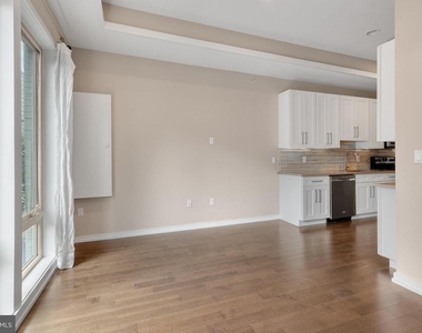 1815 Ranstead Street - Photo Thumbnail 10