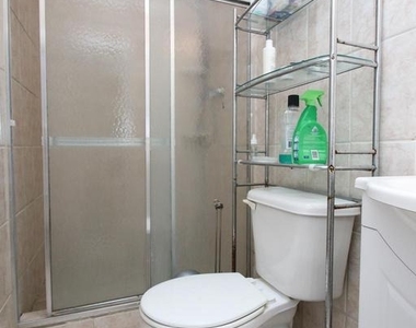 2734 W Country Club Road - Photo Thumbnail 16