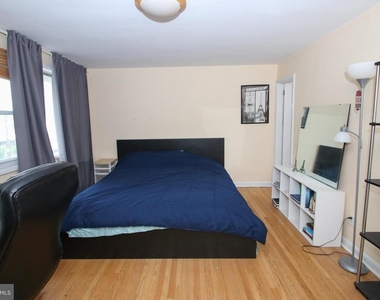 2734 W Country Club Road - Photo Thumbnail 13