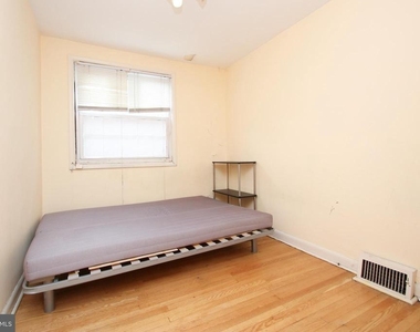 2734 W Country Club Road - Photo Thumbnail 18