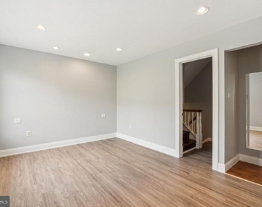 2028 Arch Street - Photo Thumbnail 16