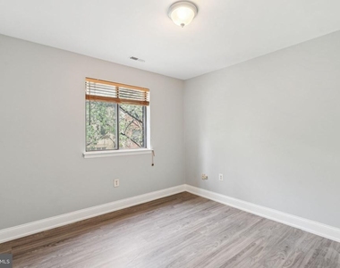 2028 Arch Street - Photo Thumbnail 11