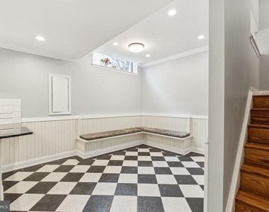 2028 Arch Street - Photo Thumbnail 5
