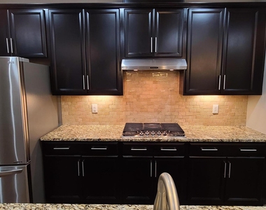 529 Buhrstone Mill Drive - Photo Thumbnail 11