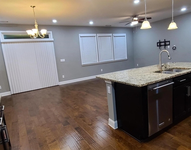 529 Buhrstone Mill Drive - Photo Thumbnail 13