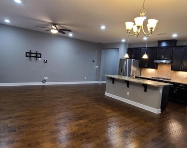 529 Buhrstone Mill Drive - Photo Thumbnail 15