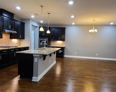 529 Buhrstone Mill Drive - Photo Thumbnail 7