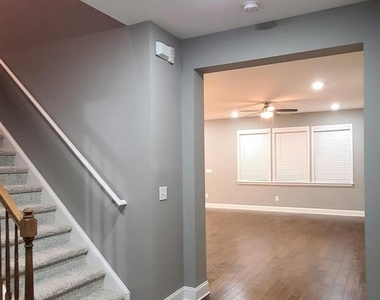 529 Buhrstone Mill Drive - Photo Thumbnail 3