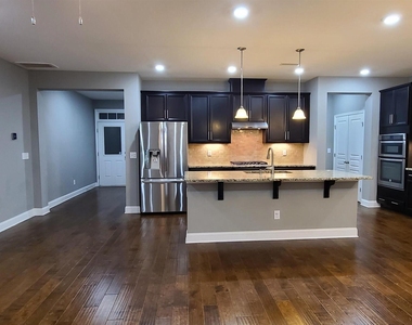 529 Buhrstone Mill Drive - Photo Thumbnail 8
