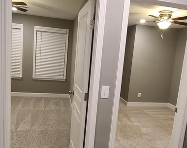 529 Buhrstone Mill Drive - Photo Thumbnail 45