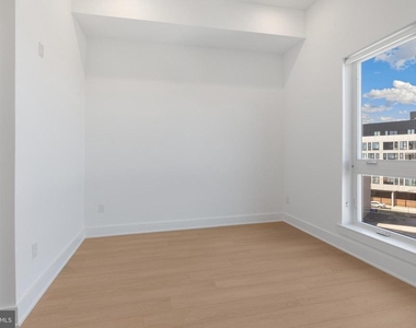 1731 Tilghman Street - Photo Thumbnail 10