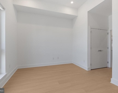 1731 Tilghman Street - Photo Thumbnail 11