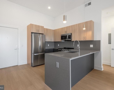1731 Tilghman Street - Photo Thumbnail 5
