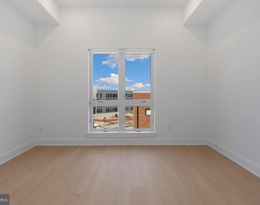 1731 Tilghman Street - Photo Thumbnail 9