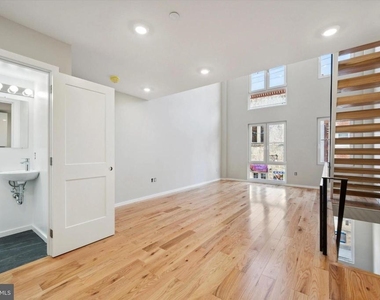 1515 W Stiles Street - Photo Thumbnail 14