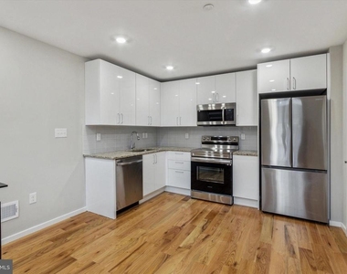 1515 W Stiles Street - Photo Thumbnail 2