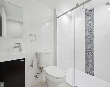 1515 W Stiles Street - Photo Thumbnail 7