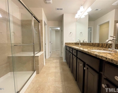 529 Brier Crossings Loop - Photo Thumbnail 8