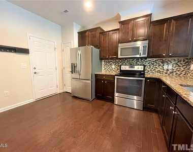 529 Brier Crossings Loop - Photo Thumbnail 5