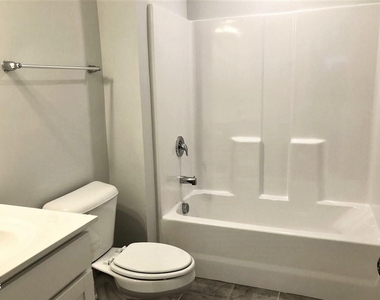 203 Condra Road - Photo Thumbnail 10