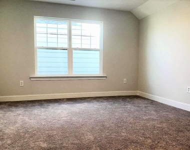 203 Condra Road - Photo Thumbnail 9
