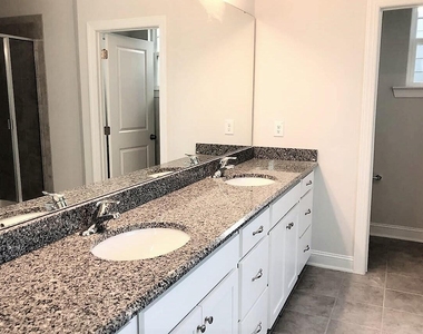 203 Condra Road - Photo Thumbnail 7