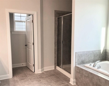 203 Condra Road - Photo Thumbnail 8