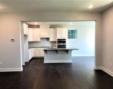 203 Condra Road - Photo Thumbnail 4