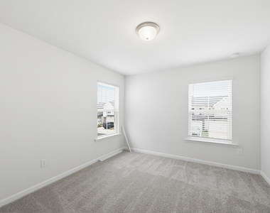 2109 Sun Vibes Way - Photo Thumbnail 31