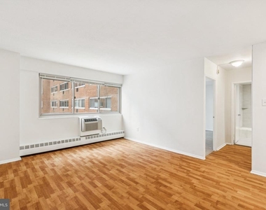 2101 Chestnut Street - Photo Thumbnail 1